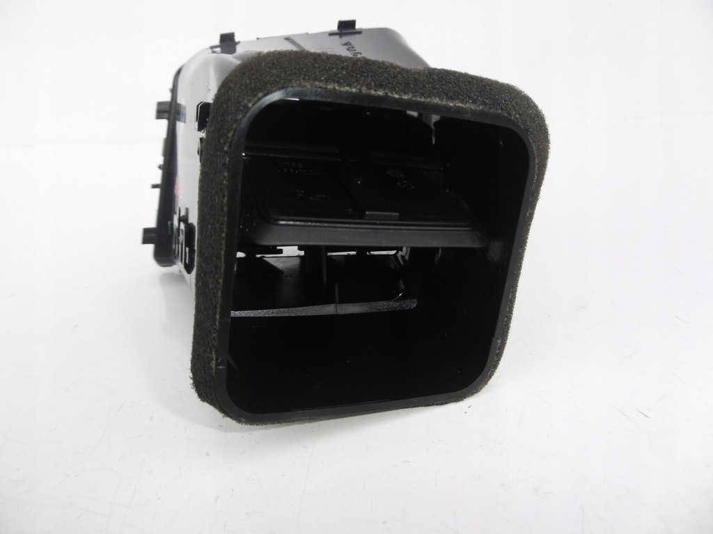 фото №6, Решітка обдув права volvo s60 iii v60 ii 18-