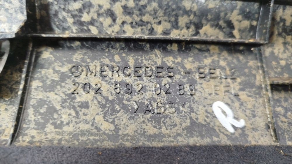 фото №6, Інша частина салону перед сторона права mercedes-benz c w202 2026920289