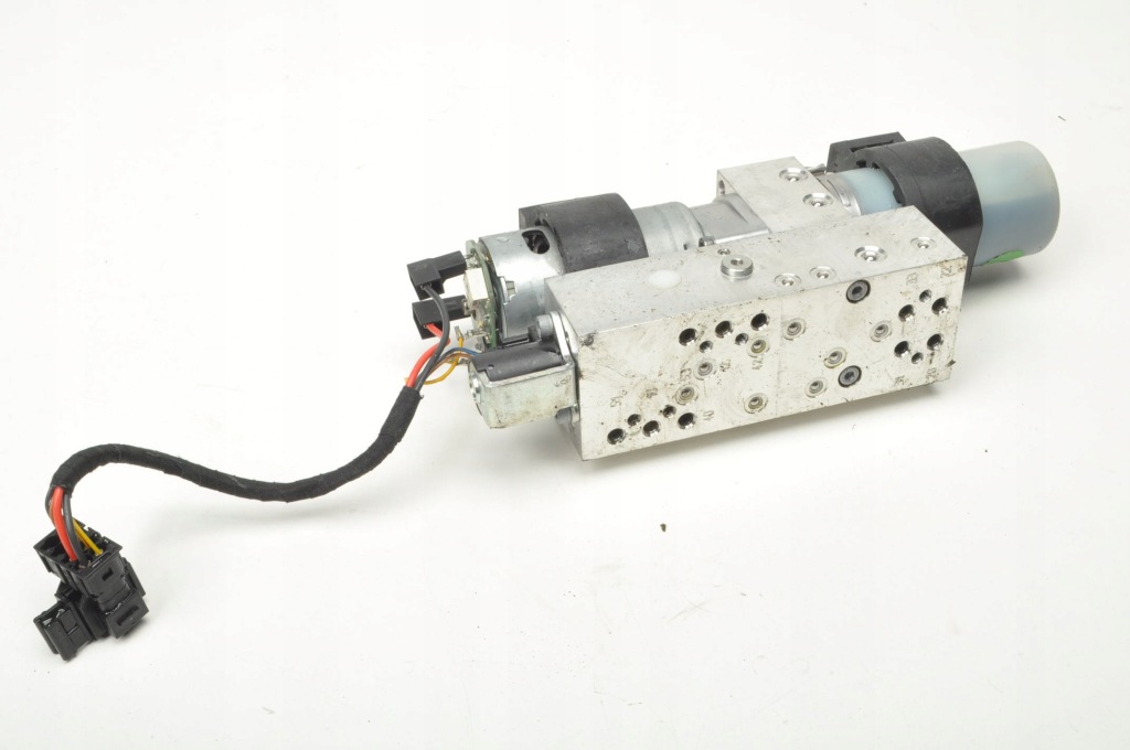 фото №1, Mercedes w172 r172 насос крыша a1728000030