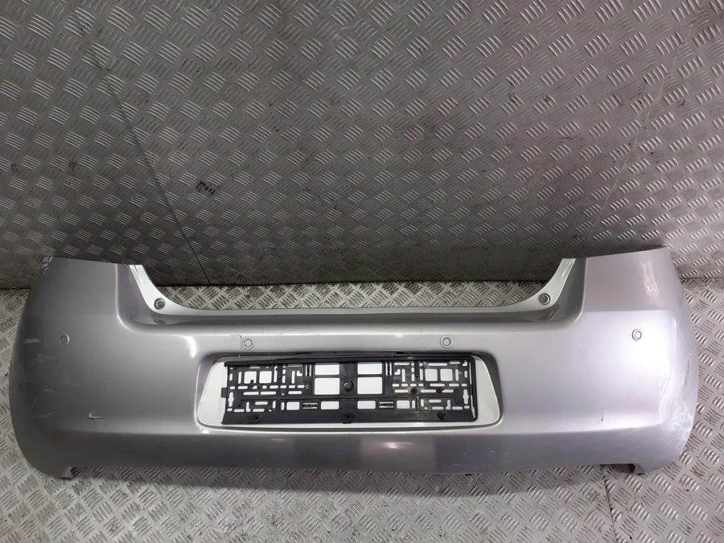 Купити Бампер задній toyota yaris 2 1e7