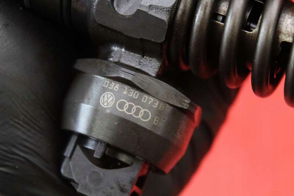 фото №7, Инжектор насос-форсунка 038130073bp 0414720314 skoda roomster 1.4 tdi 80km 06-10