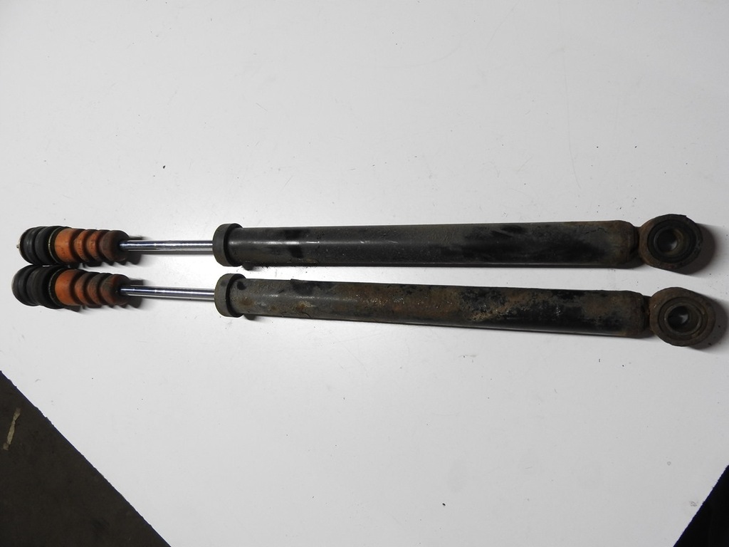 фото №13, Suzuki sx-4 sx4 1.6 амортизатор задня комплект 2 штуки