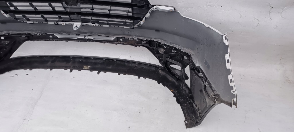 Купити Renault trafic iv бампер перед передній