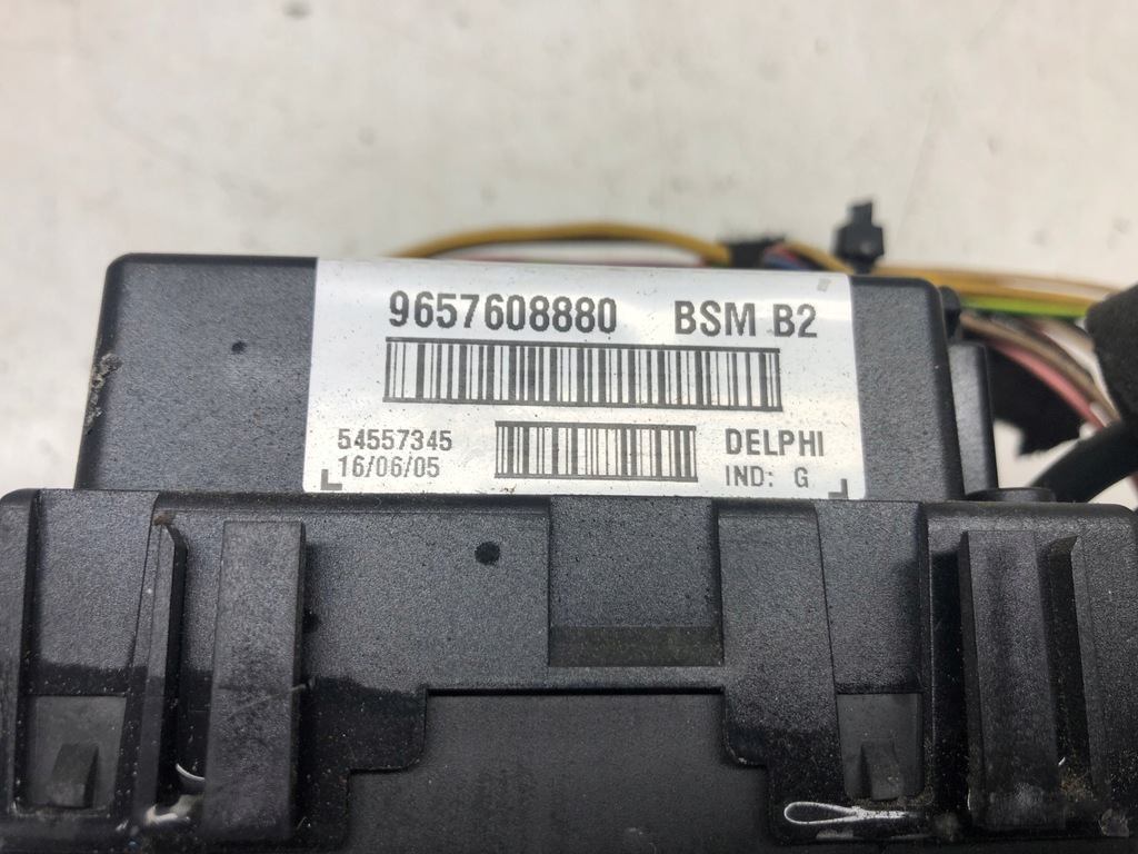 фото №9, Коробка запобіжників модуль bsm 9657608880 peugeot 206 1.4 hdi роз'єми