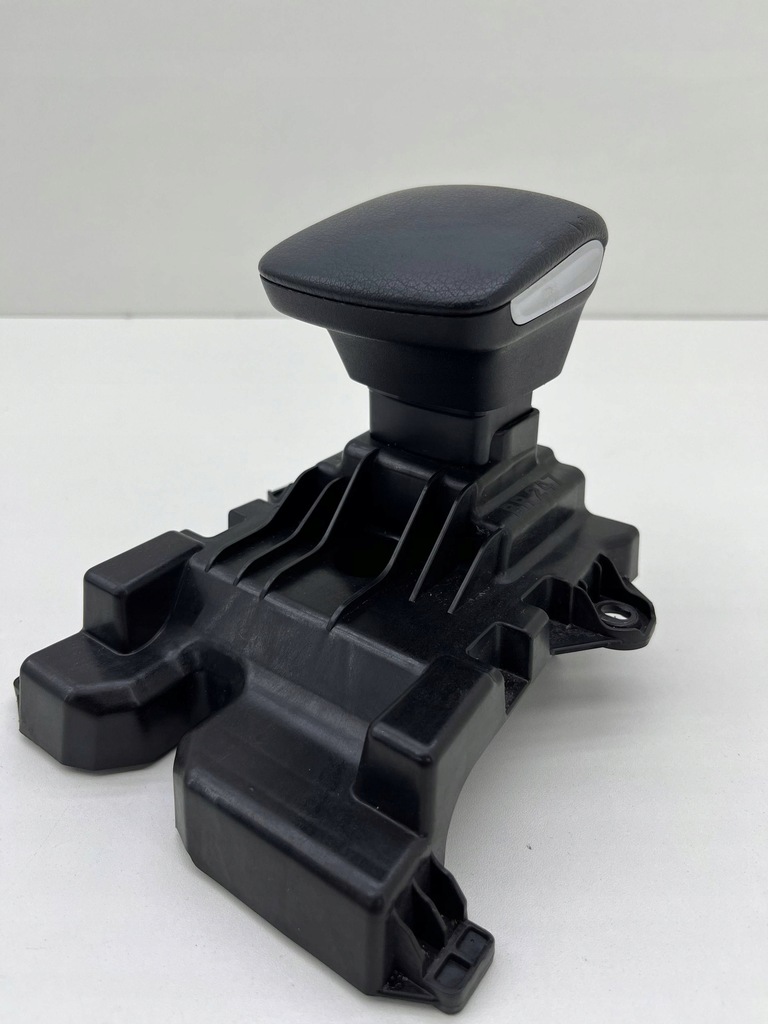 фото №1, Mercedes glb w247 ручка переключения передач a2476830400