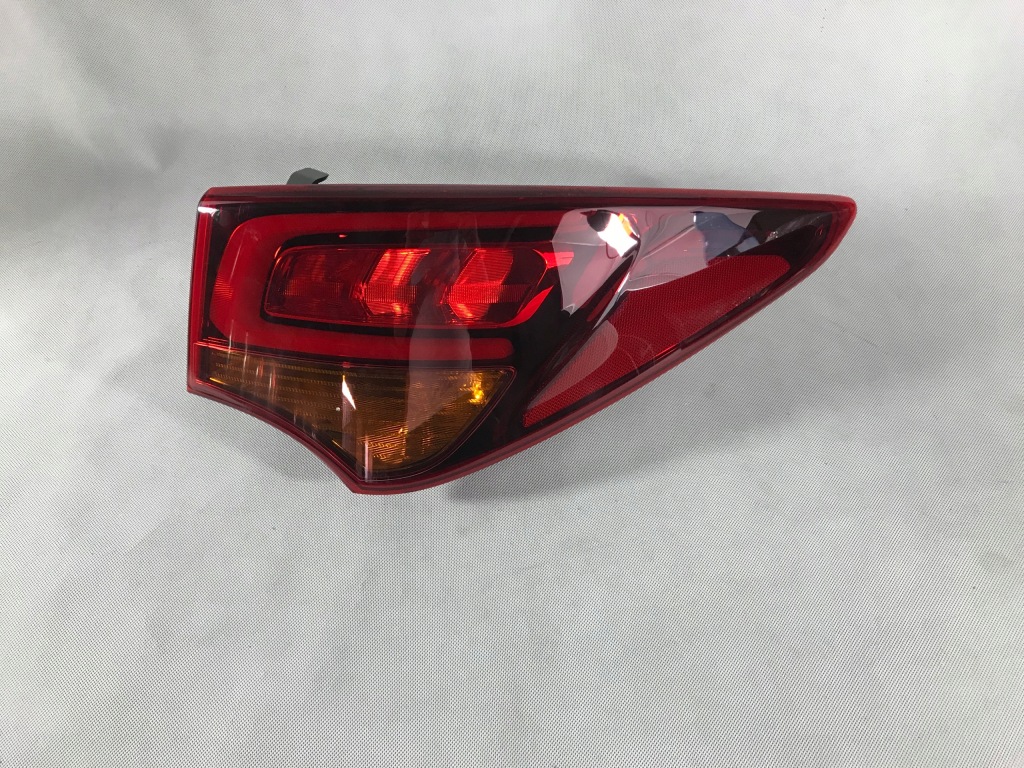 фото №1, Hyundai santa fe iii lift 15-18 лампа задняя правая!