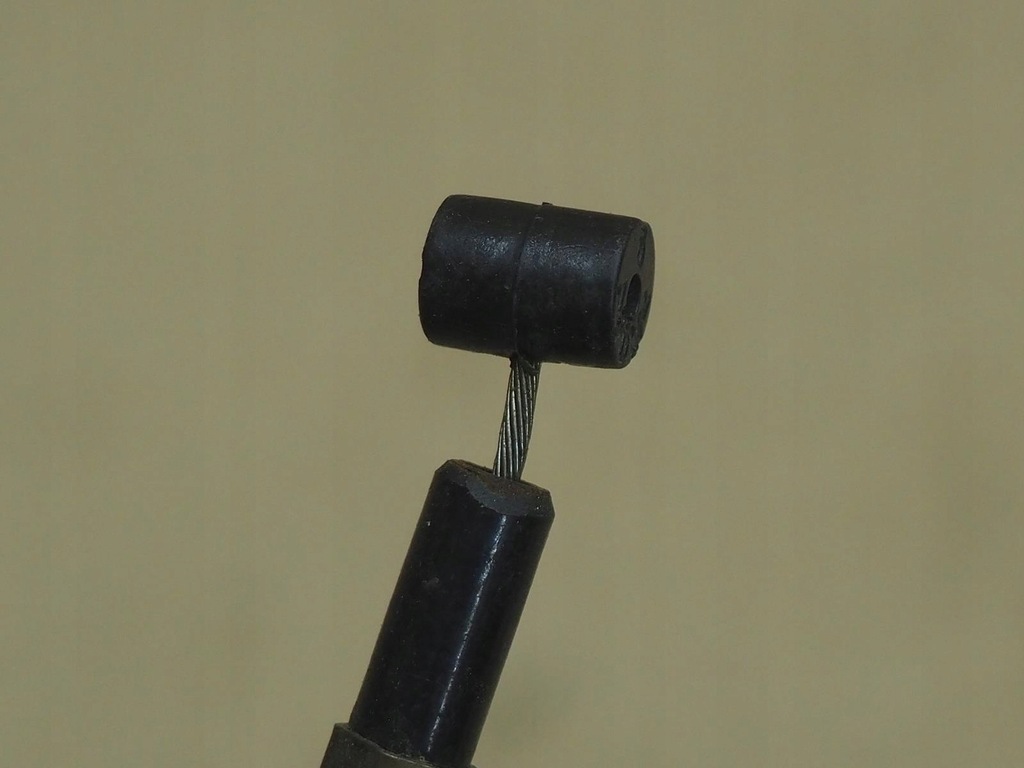 фото №16, Audi a4 a5 трос капот 8k1823535