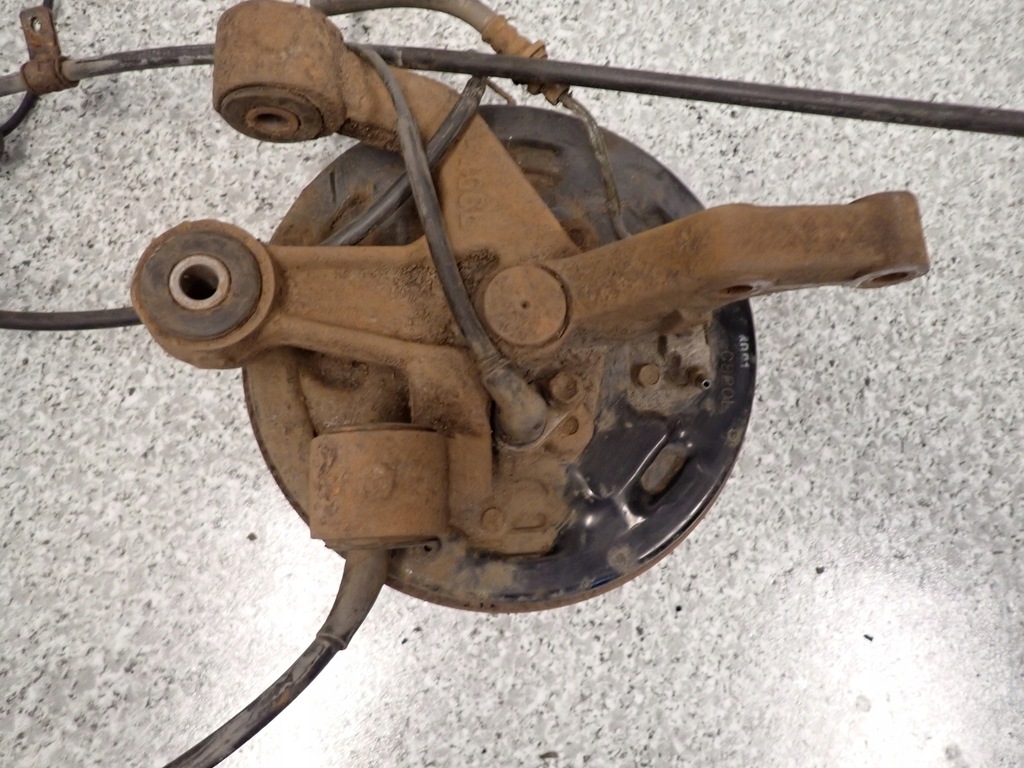 фото №10, Suzuki liana 01-07 поворотный кулак ступица задняя левая