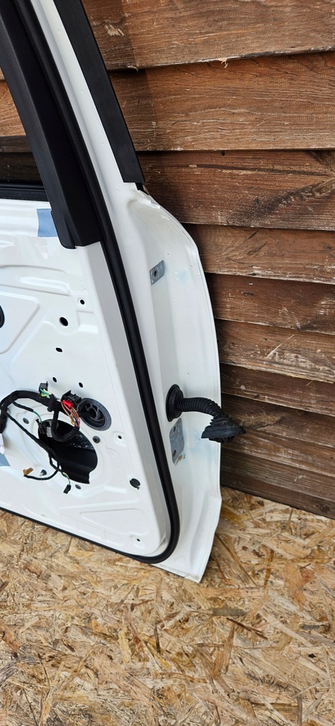 фото №16, Дверь левый задняя задние audi q7 4l lr9a