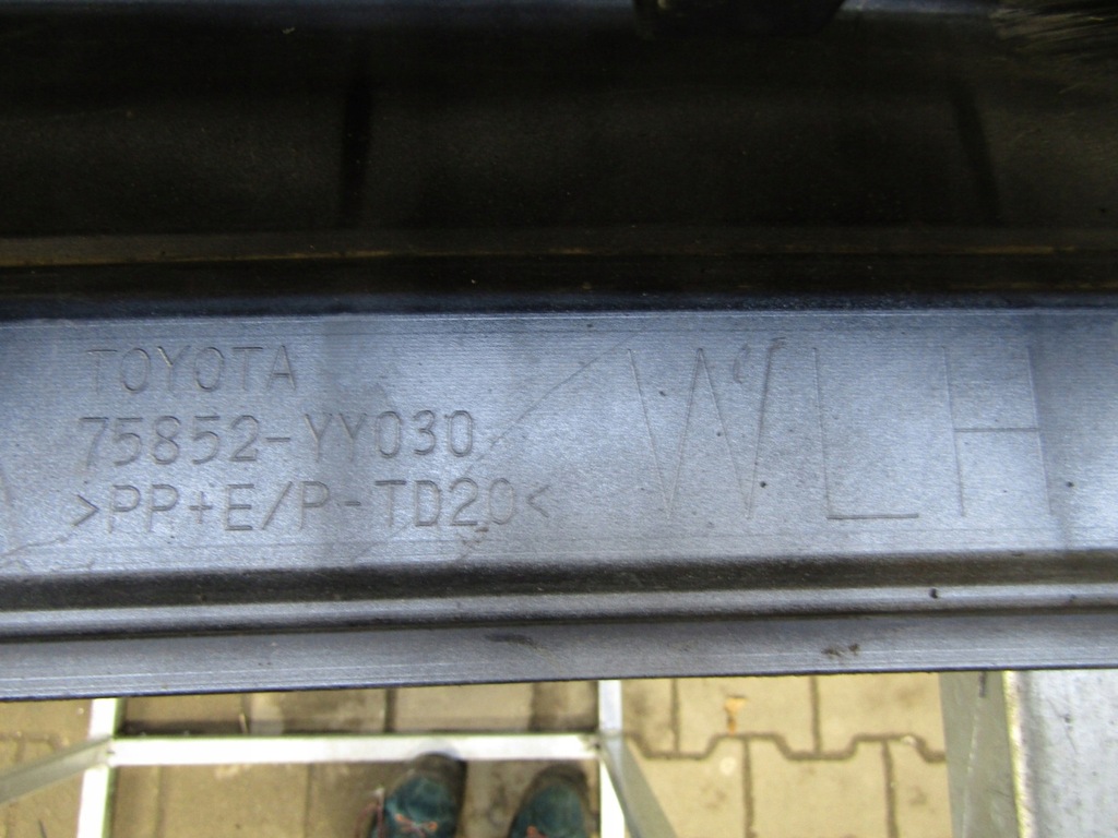 фото №12, Молдинг порог левая toyota corolla gr sport e21 kombi