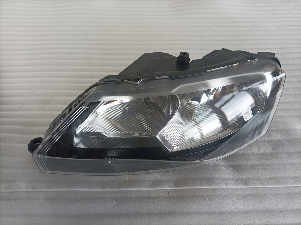 фото №1, Skoda rapid lift лампа левая перед