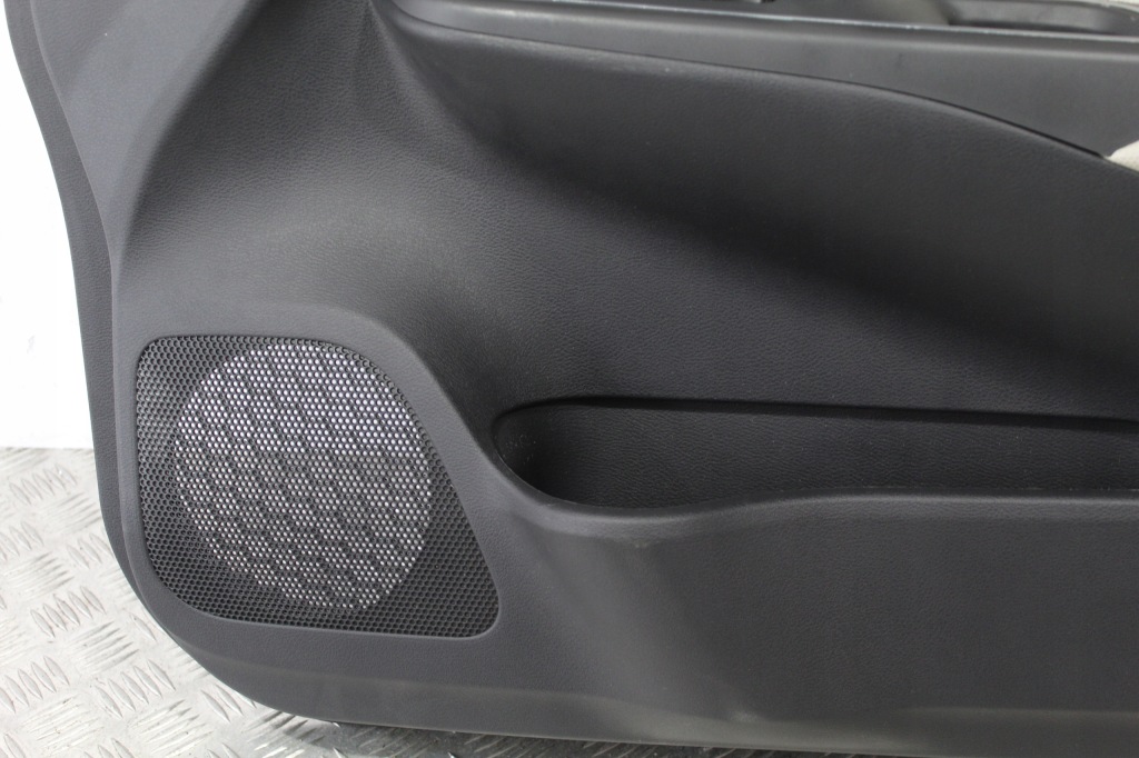 фото №5, Обшивка дверь правый перед micra v 5 k14