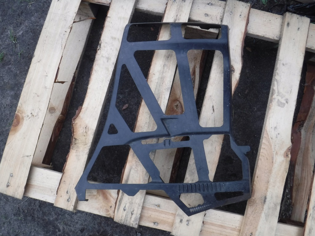 Купить Направляющая бампера левый перед peugeot 308 fl