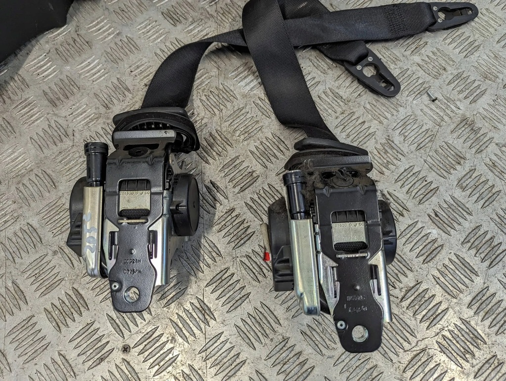 фото №6, C-klasa w205 2014-2018 панель приладів приладова консоль подушка безпеки kpl