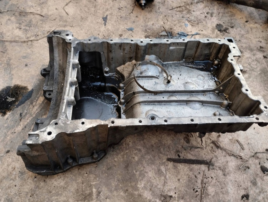 Mercedes sprinter w906 поддон масляная r6420140902 Доставка