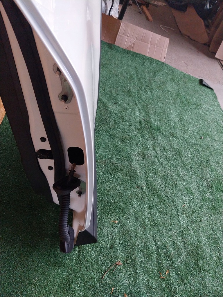 фото №1, Nissan x-trail iv t33 дверь левый задняя