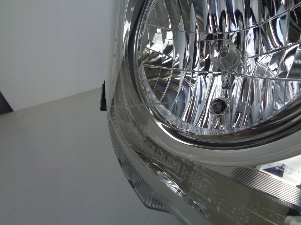 фото №3, Лампа правая фара mercedes actros mp4 w960