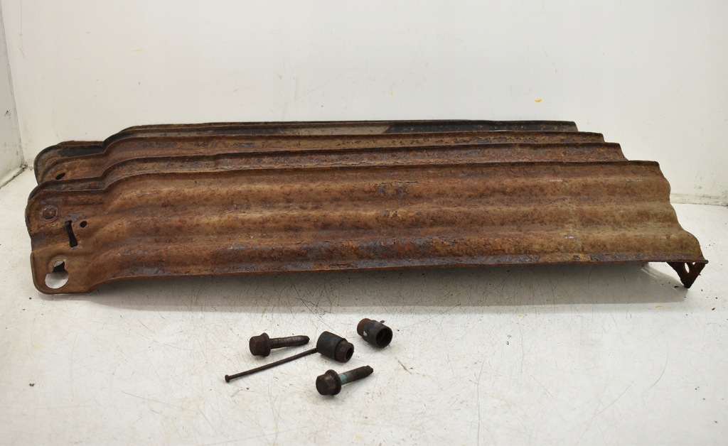 фото №5, Кронштейн кронштейн колеса запасного vw transporter t5