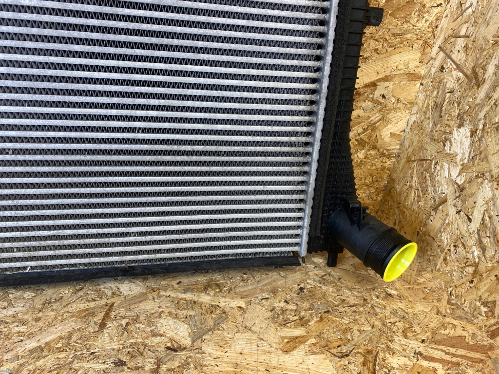 Радиатор воды skoda seat audi vw golf vii 2.0 tdi 5q0145803t Цена