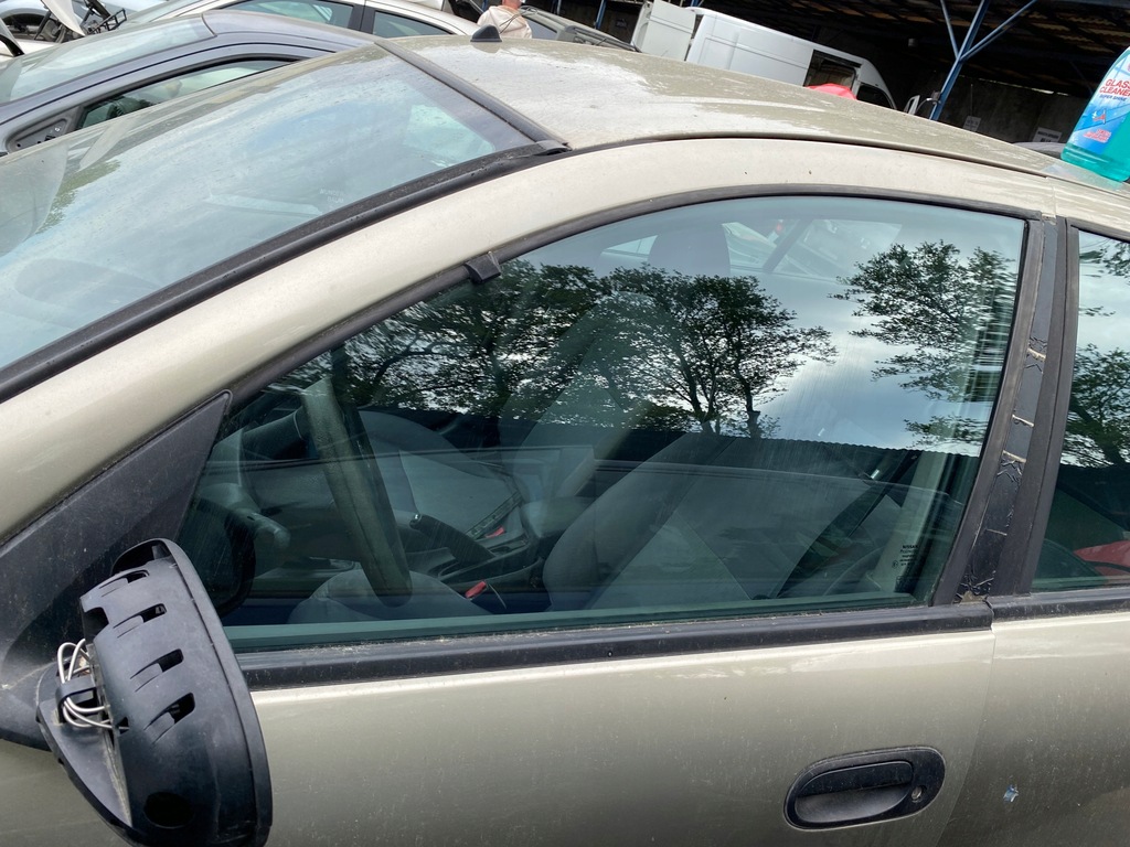 фото №1, Nissan almera n16 стекло левый перед 3 дверь