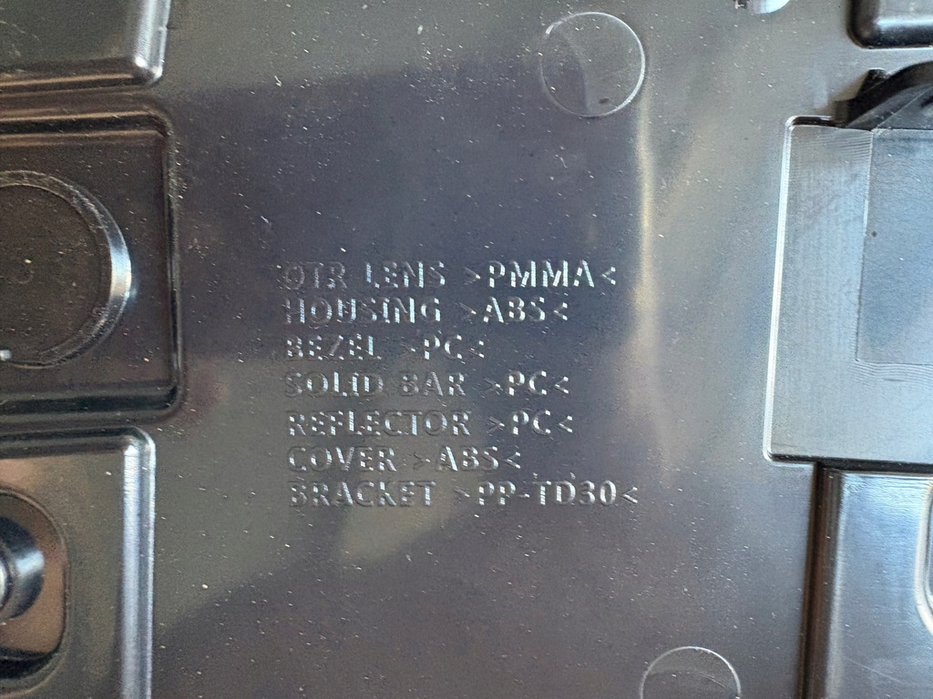 фото №13, Hyundai ioniq 6 накладка спойлер свет стоп led 92700kl000 оригинал europa