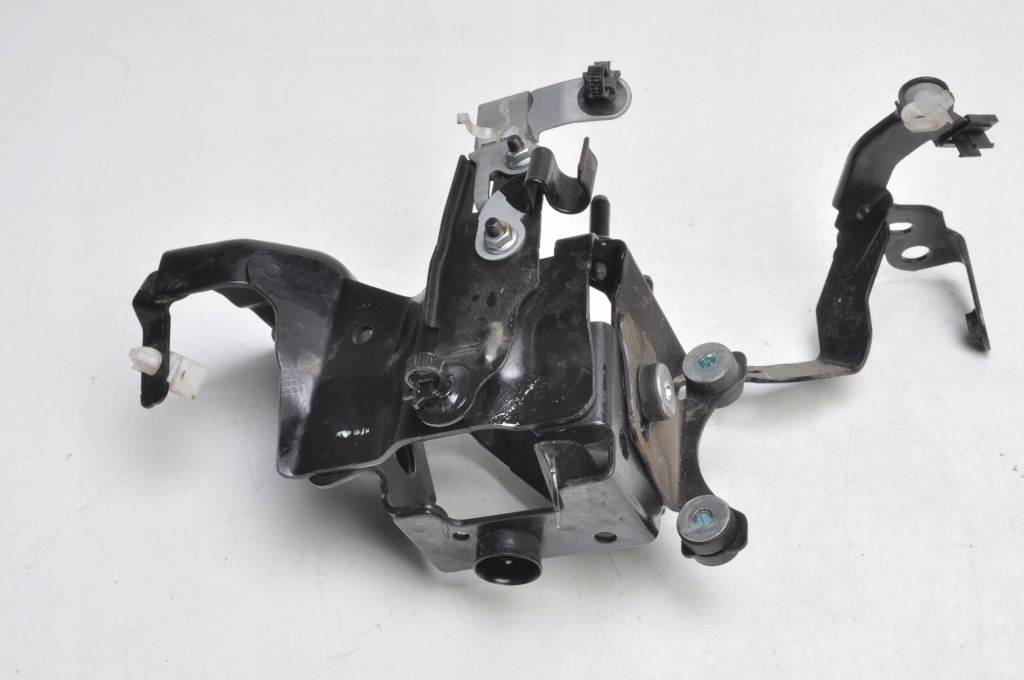 фото №1, Toyota prius iv 1.8 гибрид кронштейн насоса abs