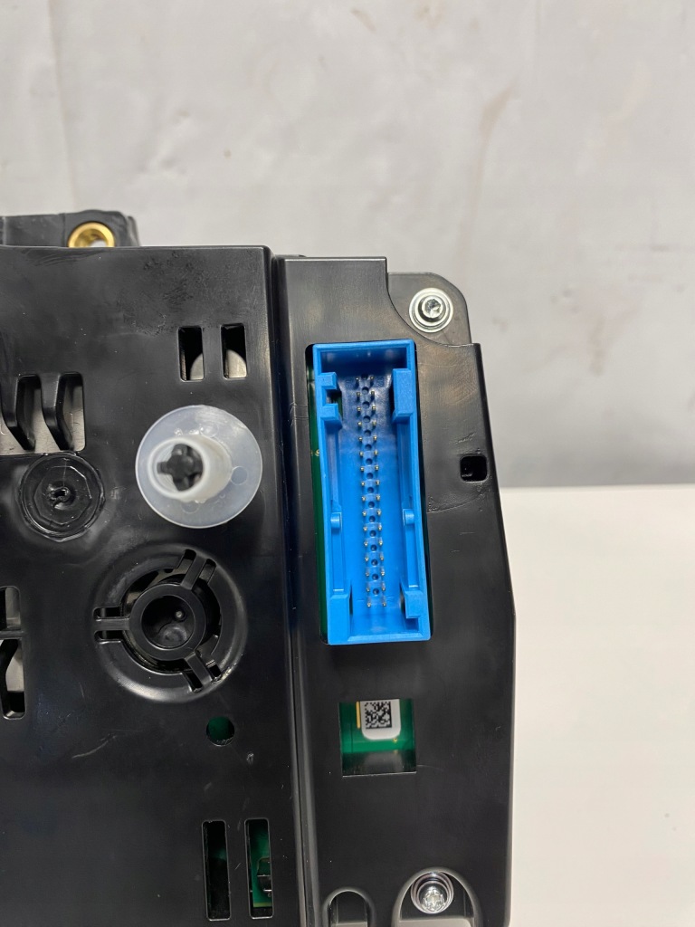 Лічильник спідометр прилади червоні porsche macan 95b gts 16- Недорого