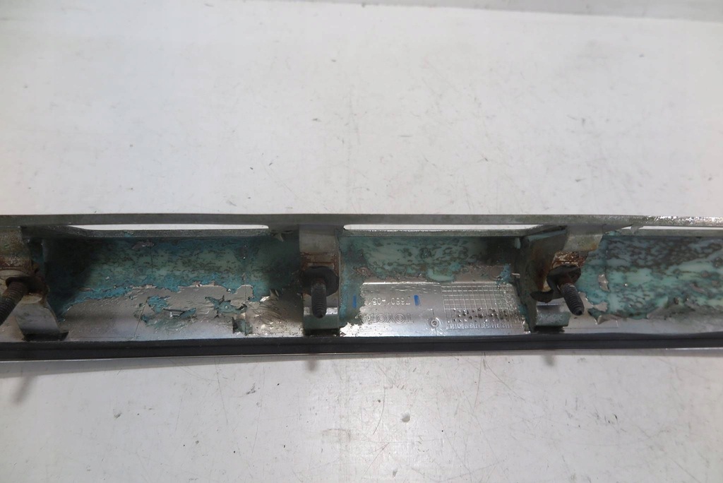 фото №11, Молдинг накладка крышки задняя toyota avensis iii t27 lift kombi 76801-05170