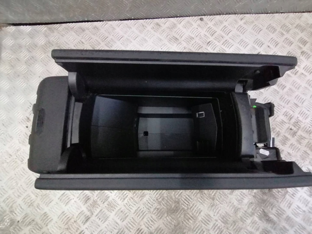 Подлокотник бардачок peugeot 308 t10 универсал sw Недорого