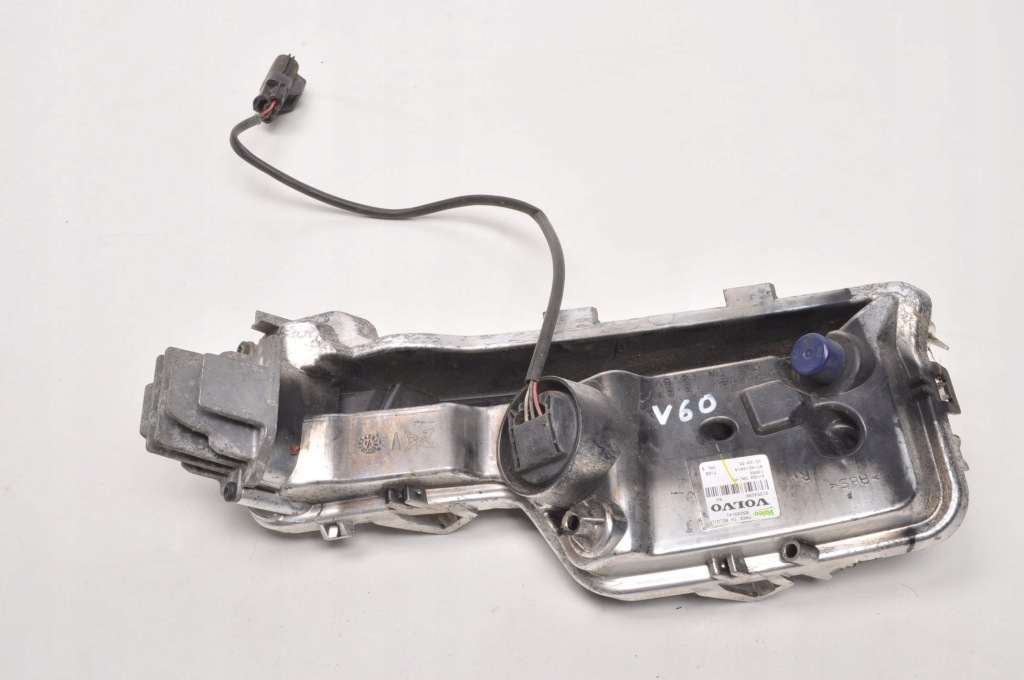 Volvo s60 2 v60 противотуманная фара правый фара led светодиодная правый  31353290 Цена