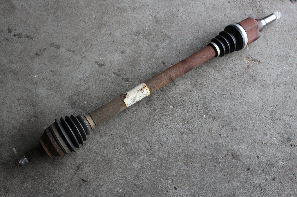 фото №1, Peugeot 207 1.6 120km приводной вал правая сторона перед