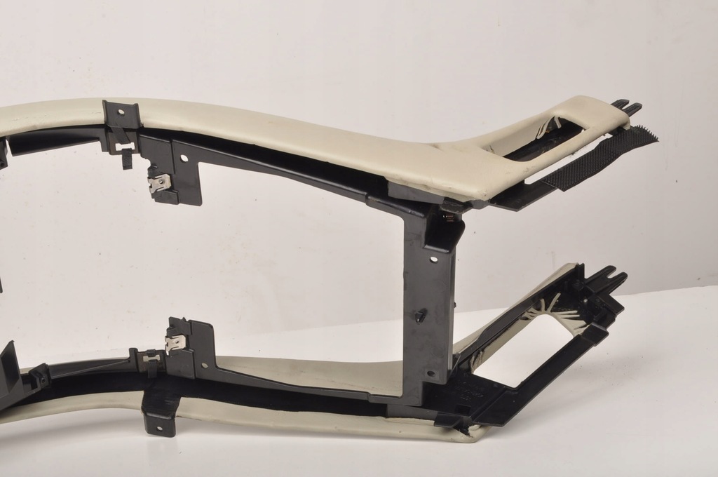 фото №13, Aston martin db9 рамка панель обдув радіо 4g43-c04350-bcw