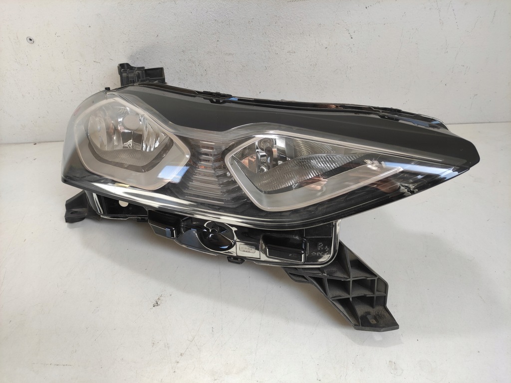 фото №1, Ds3 crossback лампа фара права 9820840580