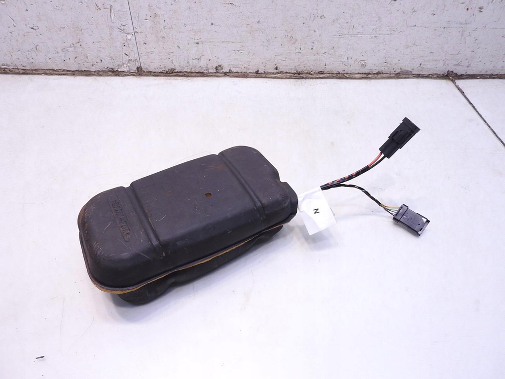 фото №11, Насос корпус насоса крыша peugeot 207 cc 70926-460