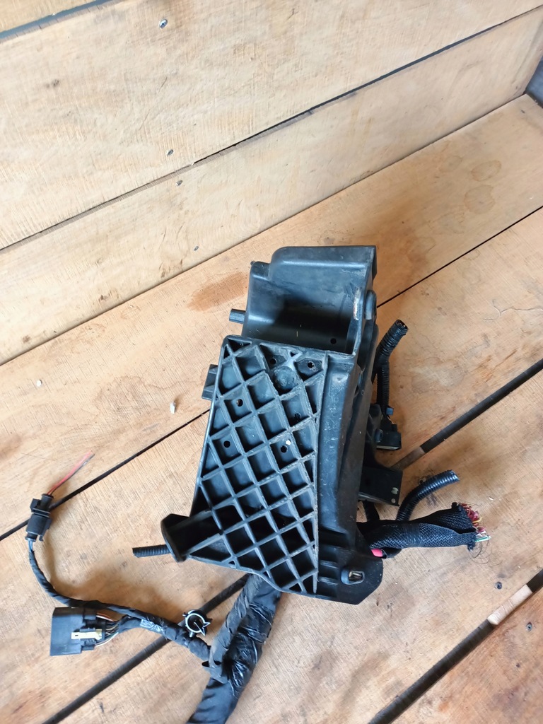 фото №5, Коробка предохранителей jeep grand cherokee wk2