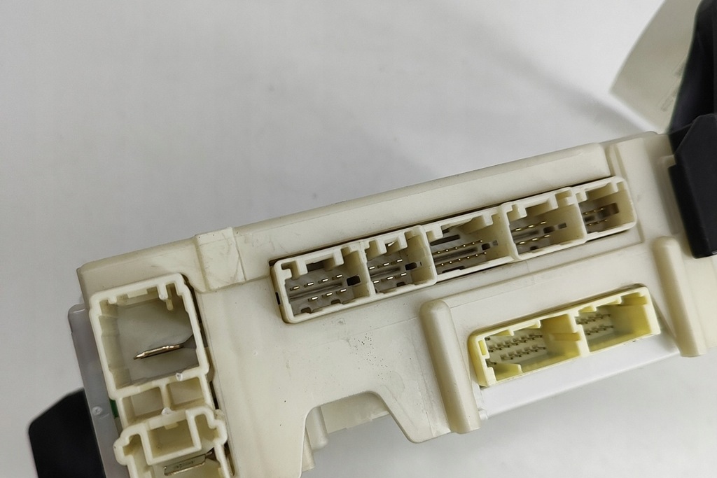 фото №6, Peugeot 108 комфорт управление unit 89221-0h010 1.2 бензин 60kw 2015 27274081