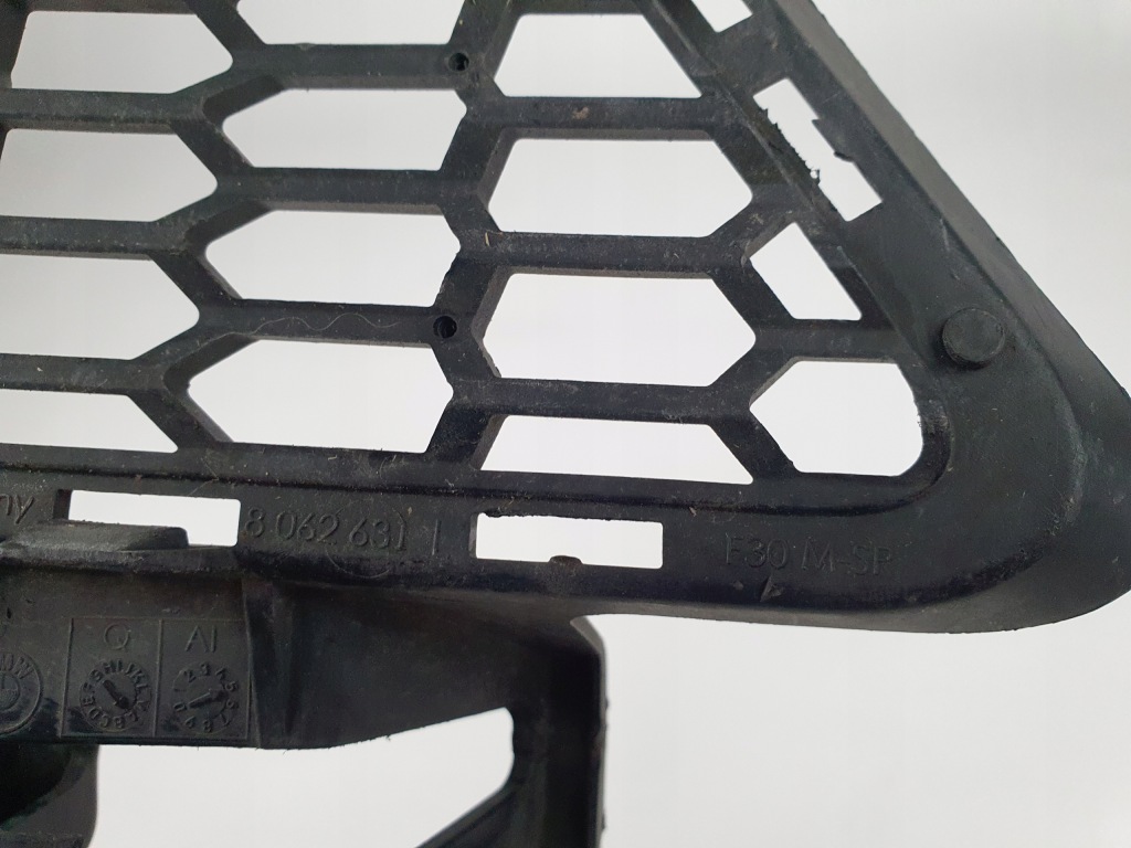 Bmw seria 3 f30 f31 m-pakiet 2011 - 2015 решітка бампера перед ліве 8062631 Недорого