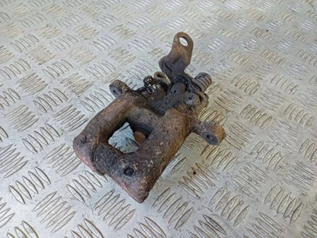 фото №1, Супорт гальмівний правий задня задній skoda yeti