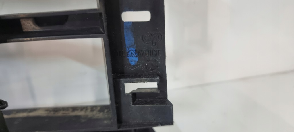 фото №9, Решітка решітка радіатора середня бампера перед renault espace iv lift 2006-2012