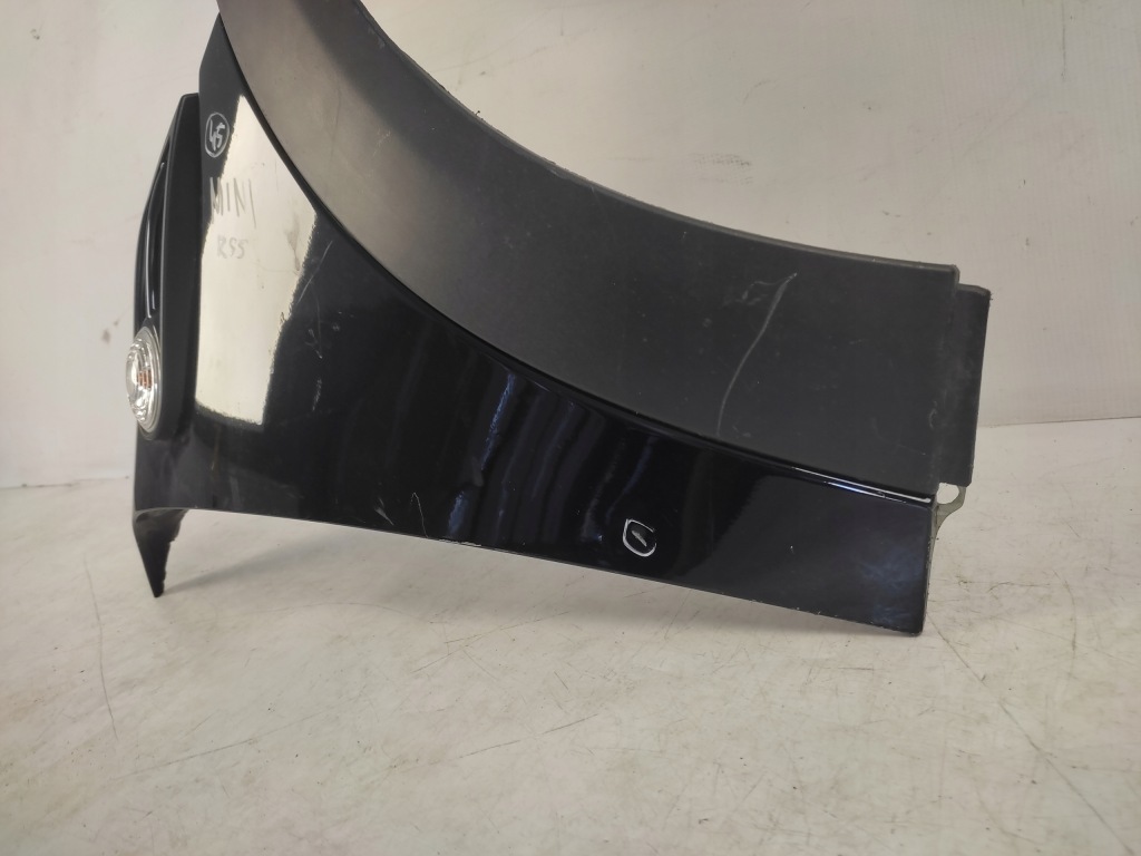 Mini cooper r55 r56 крыло  правый  передний перед 2006- в Украине