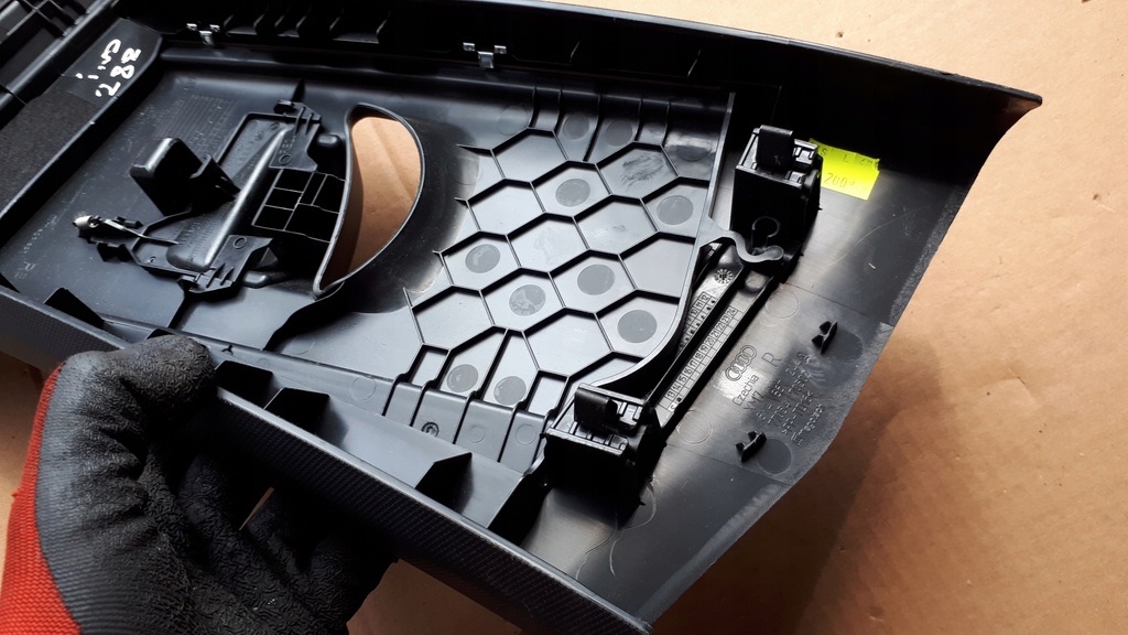 фото №7, A3 8y захист стійка права правий перед sline