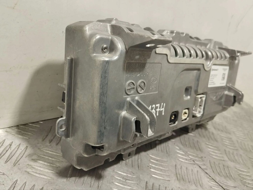 фото №9, Aston martin db11 2019 приборы, приборы