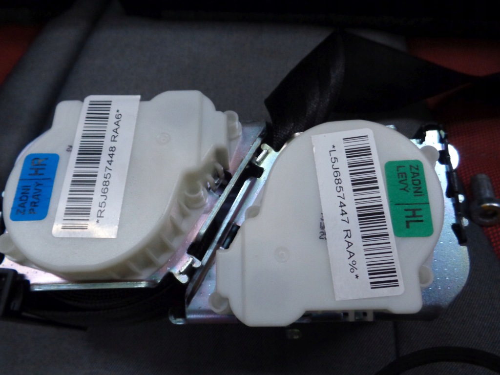 фото №9, Skoda fabia ii 1.2 07r заднее сиденье задняя hb ремни