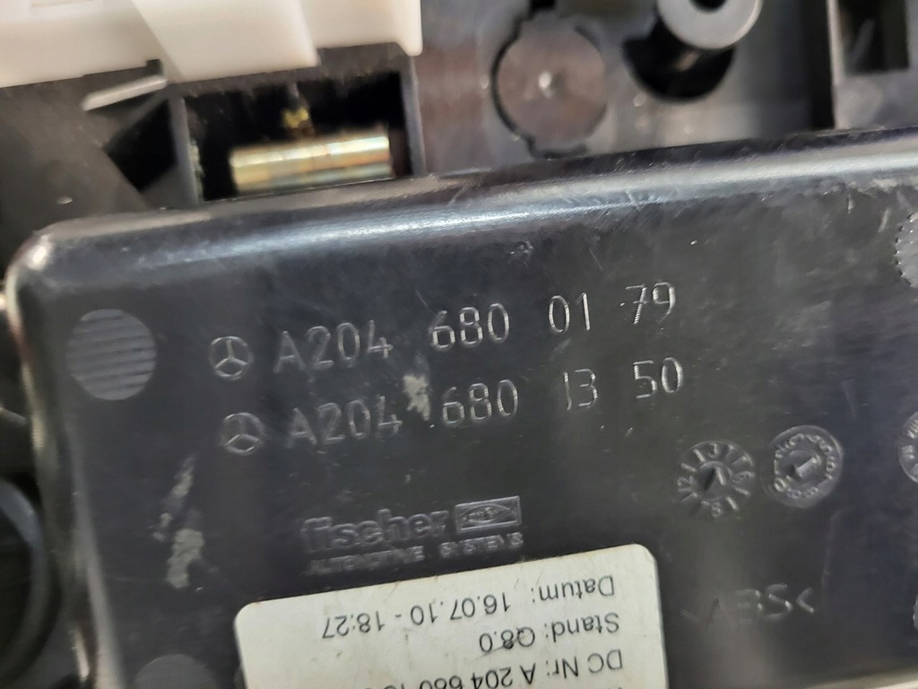 фото №11, Mercedes c w204 sedan попільничка бардачок