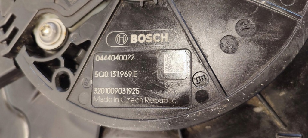 Vw tiguan ii бак adblue 5qf131877l 5q0131969e Киев