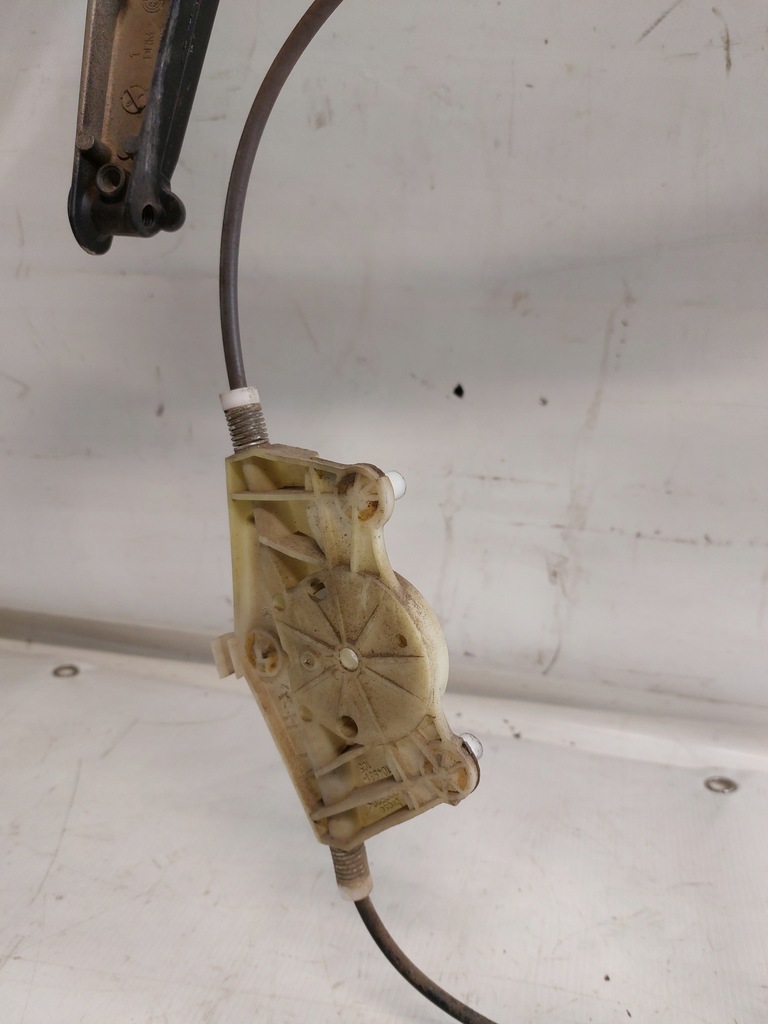 фото №7, Подъемник стекло левый задняя audi a4 b6 sedan