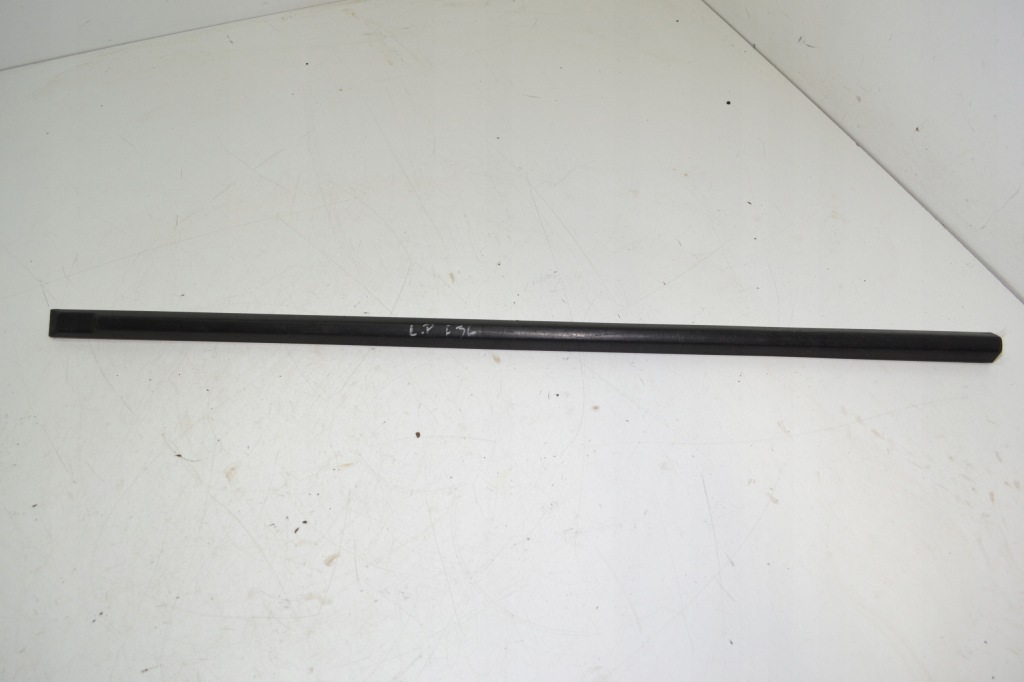 Купить Bmw e36 sedan kombi молдинг дверь перед левый передних левых 1960731