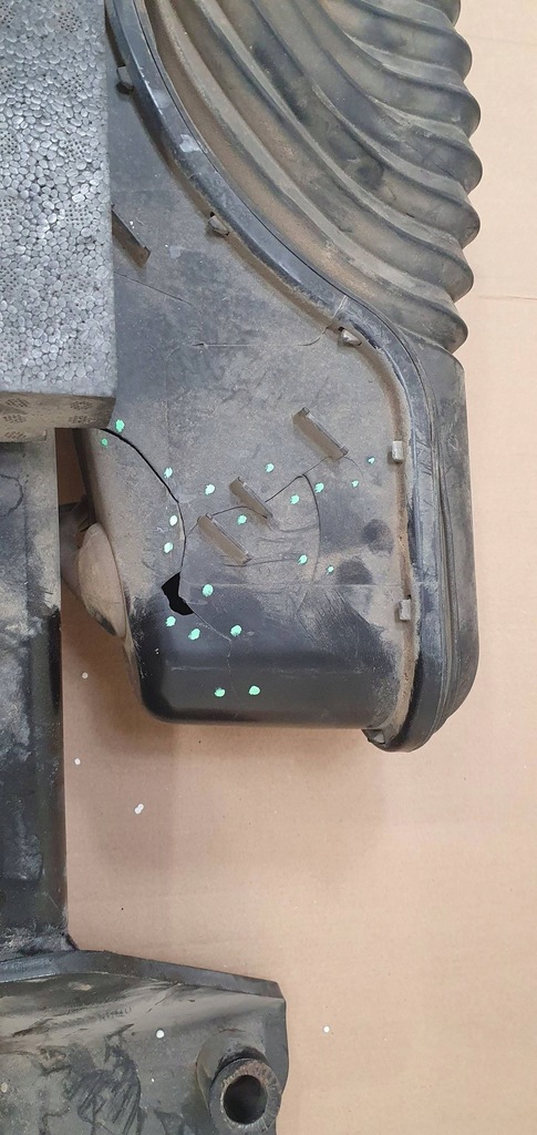 фото №6, Hak буксировочный балка audi q7 4m 4m0803881c