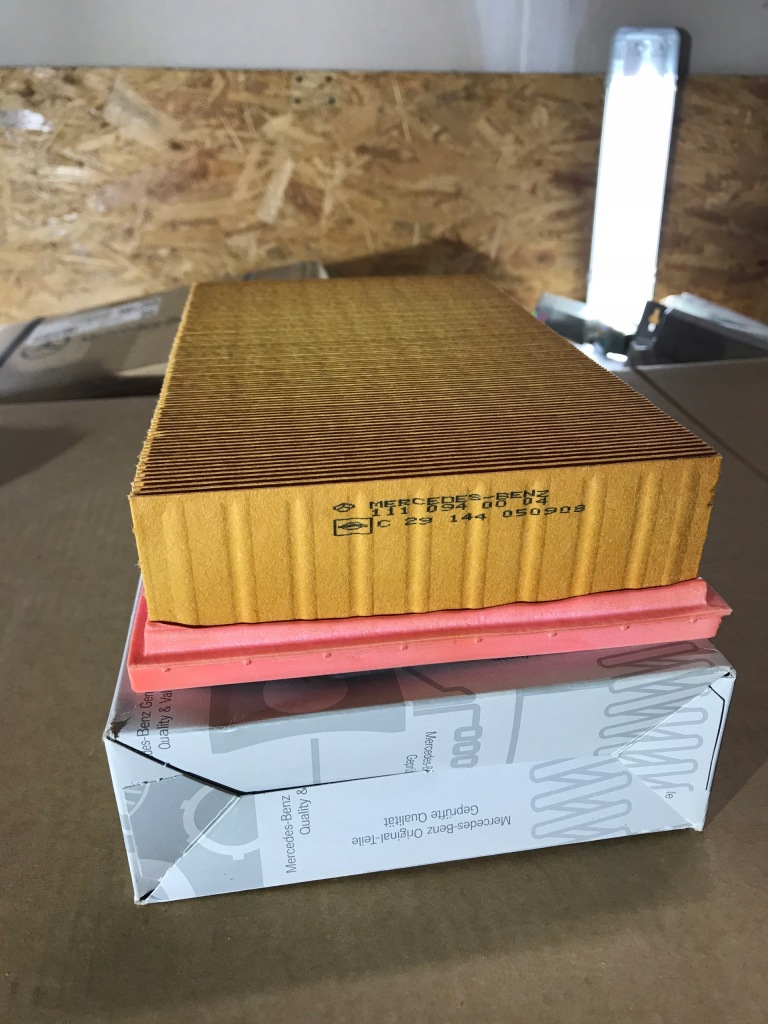 Купити Фільтр повітря mercedes w124 оригінал оригінальний номер