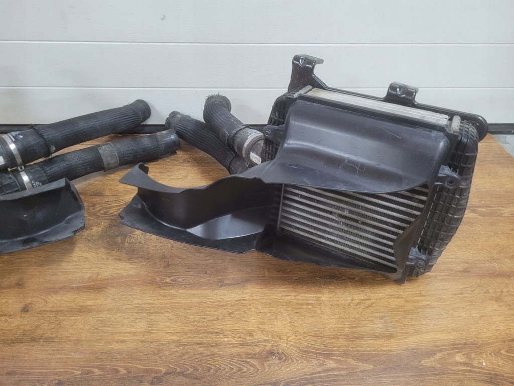 Ghibli рестайлінг  радіатор повітря інтеркулер gransport gts Недорого